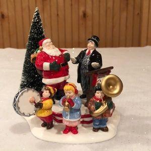 Department 56 Santa Comes to Town, 1997